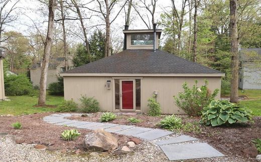 Apartment in Avon, Hartford County