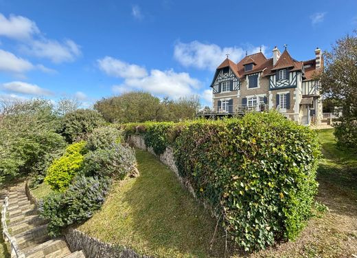 Detached House in Benerville-sur-Mer, Calvados