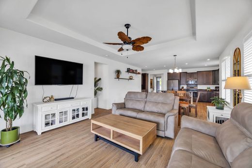 Detached House in Wailuku, Maui