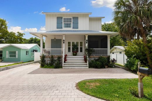 Detached House in Naples, Collier County