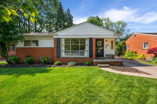 Detached House in Royal Oak, Oakland County