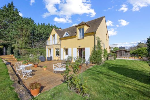 Detached House in Poissy, Yvelines