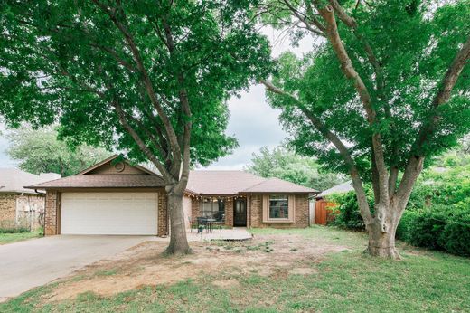 Casa Unifamiliare a Denton, Denton County