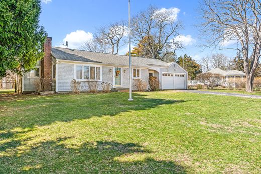 Detached House in South Kingstown, Washington County