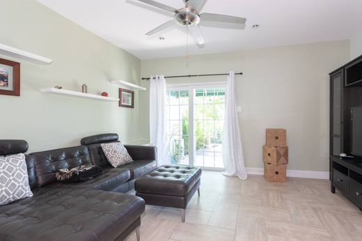 تاون هاوس ﻓﻲ George Town