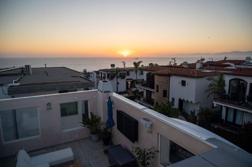 Luxury home in Manhattan Beach, Los Angeles County