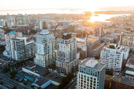 Apartment / Etagenwohnung in Victoria, Capital Regional District