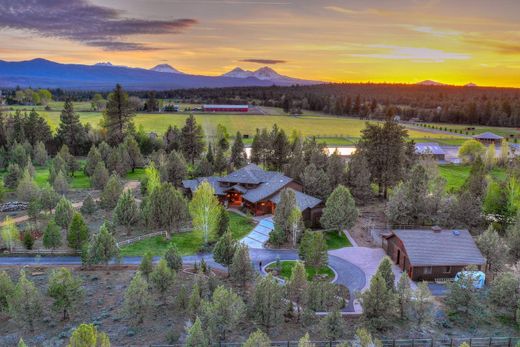Luxury home in Bend, Deschutes County