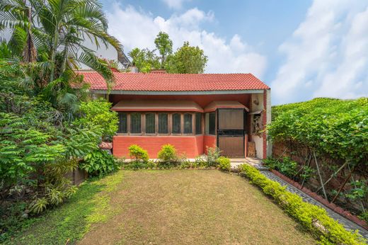 Detached House in New Delhi, National Capital Territory of Delhi