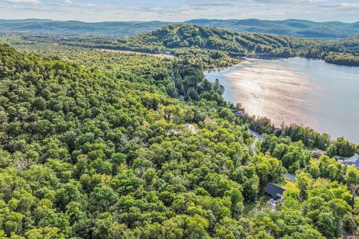 Land in Mont-Tremblant, Laurentides