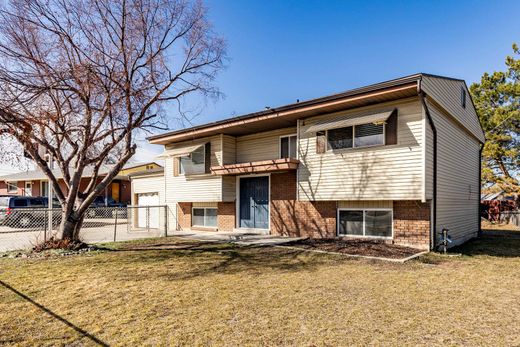 Detached House in West Valley City, Salt Lake County