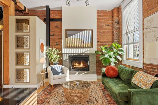 Apartment in Victoria, Capital Regional District