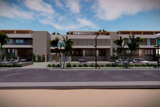 Detached House in San Nicolas