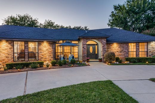 Casa en Benbrook, Tarrant County