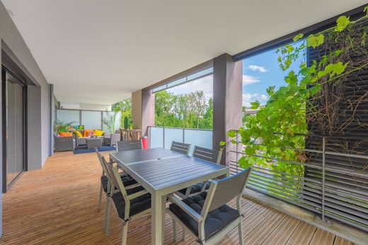 Apartment in Divonne-les-Bains, Ain