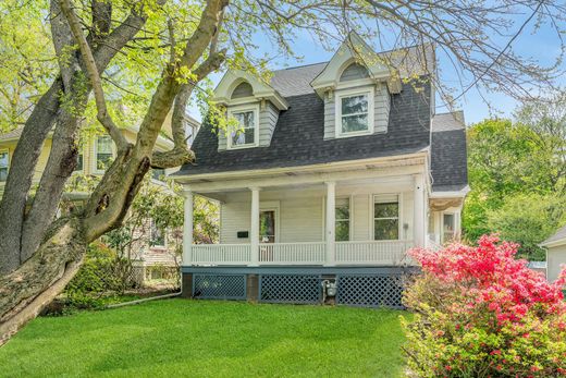 Luxury home in Tenafly, Bergen County
