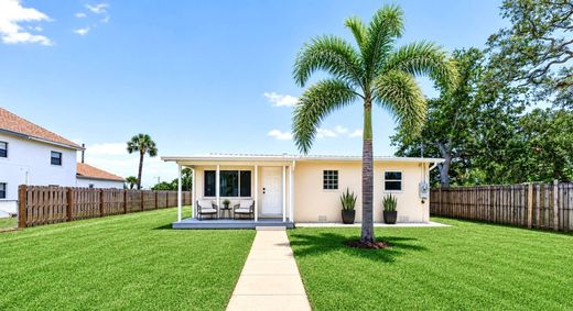 Detached House in Melbourne, Brevard County