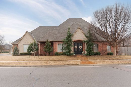 Casa en Moore, Cleveland County