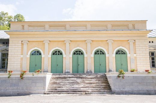 Zamek w Hunedoara, Municipiul Hunedoara