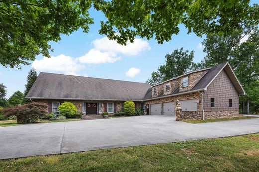 Luxury home in Athens, McMinn County