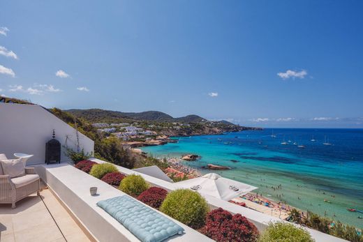 Appartement in Cala Tarida, Balearen