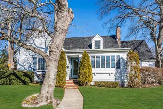 Detached House in Lake Como, Monmouth County