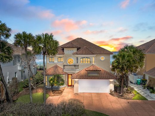 Detached House in Melbourne Beach, Brevard County