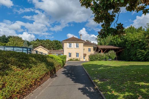 Dom jednorodzinny w Reyrieux, Ain