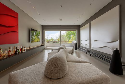 Apartment / Etagenwohnung in Rom, Latium