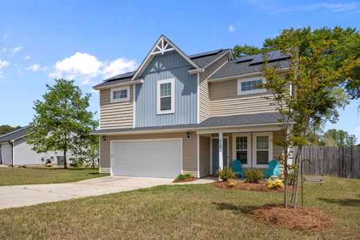Detached House in Sanford, Lee County