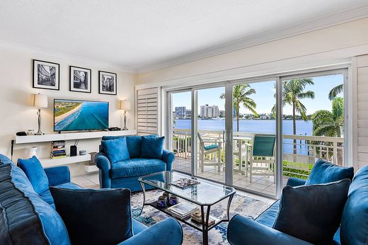 Apartment for rent per month in Palm Beach