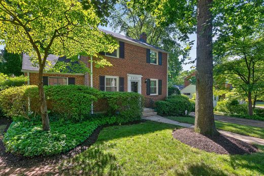 Detached House in Falls Church, City of Falls Church