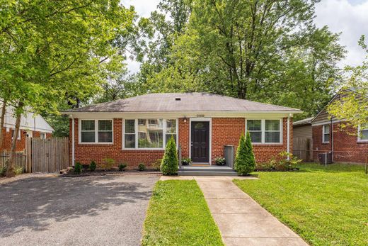 Silver Spring, Montgomery Countyの一戸建て住宅