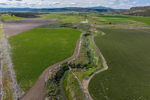 Grond in Prineville, Crook County