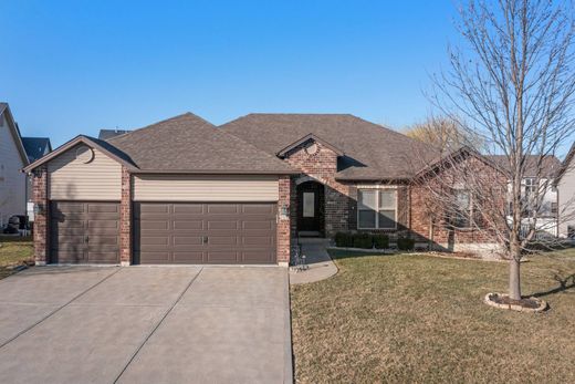 Detached House in Wentzville, Saint Charles County