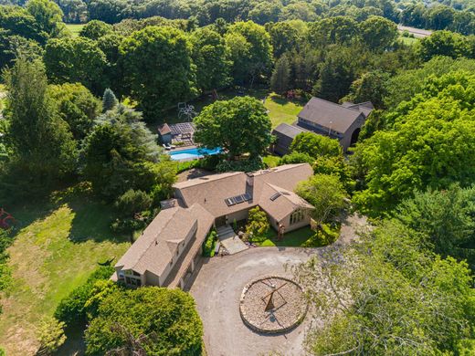 Detached House in Old Lyme, New London County