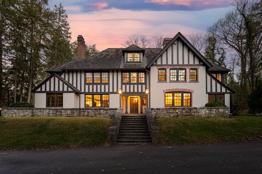 Detached House for sale in Asheville