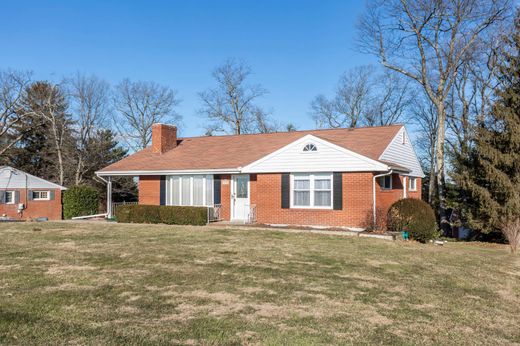 Detached House in Manchester, Carroll County