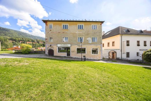 Stadswoning in Kremnica, Okres Žiar nad Hronom