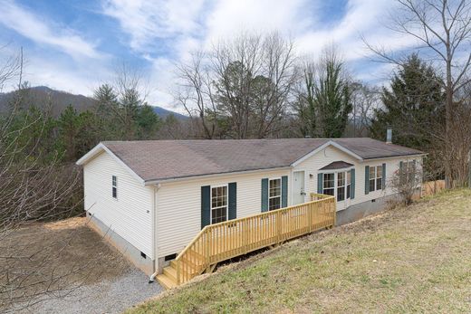 Detached House in Leicester, Buncombe County
