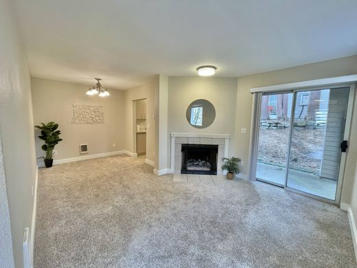 아파트 / Mukilteo, Snohomish County