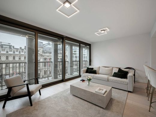 Apartment in Antwerp, Antwerp Province