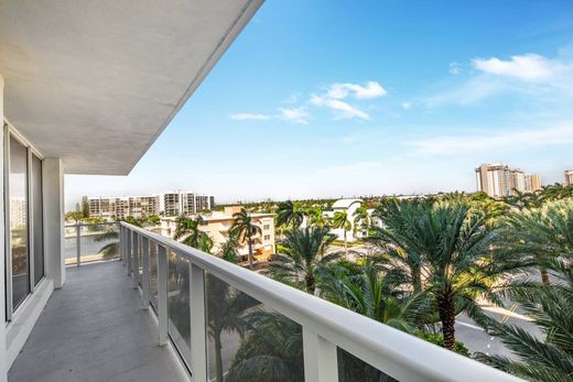 Apartment in Hollywood, Broward County