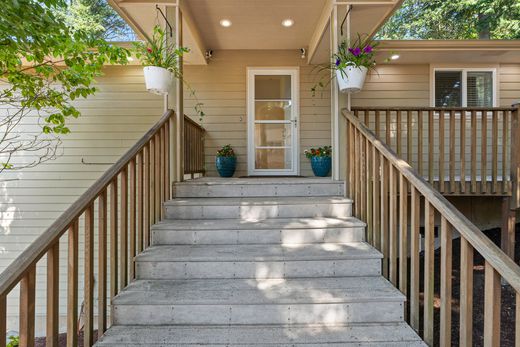 Detached House in Chehalis, Lewis County