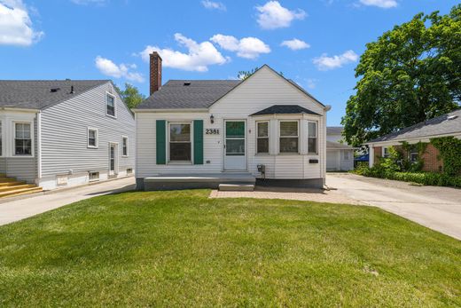 Detached House in Berkley, Oakland County