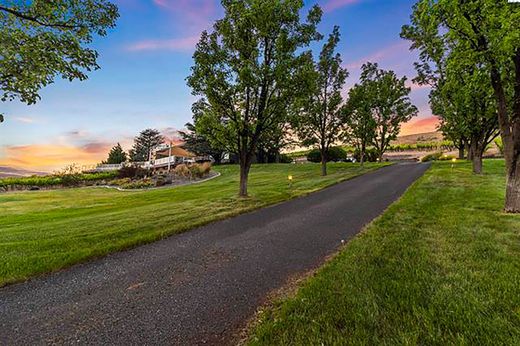 Einfamilienhaus in West Richland, Benton County