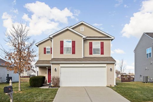 Detached House in Whitestown, Boone County