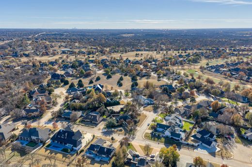 Luxury home in Edmond, Oklahoma County