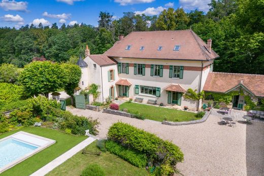 Casa en Noyers, Yonne