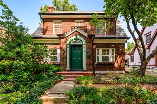 Einfamilienhaus in University City, Saint Louis County